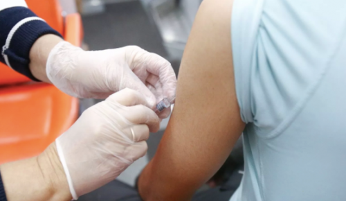 Дополнительные пункты вакцинации от гриппа заработали в столице из-за высокого спроса