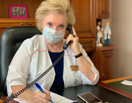 Депутат Мосгордумы Ольга Шарапова провела дистанционный прием для пожилых граждан