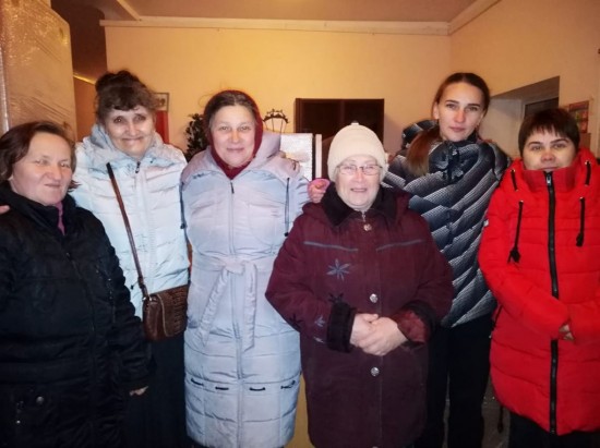 Волонтеры храма из Академического района доставили благотворительную помощь Хитровщинский дом милосердия