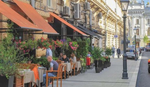 Летние кафе в Москве откроются 15 июня