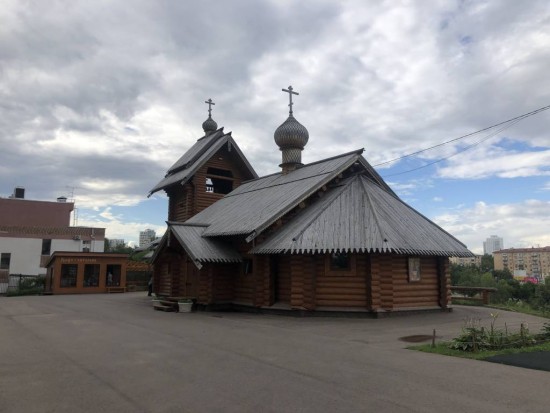 В храме Святой равноапостольной Нины в Черемушках проходит акция по сбору канцтоваров