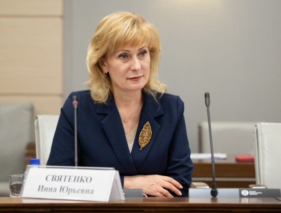 Сенатор Инна Святенко поддержала инициативу изменения расчетов МРОТ и прожиточного минимума