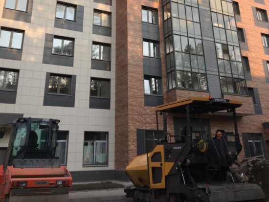 Строительство жилого дома по программе реновации завершается на улице Гарибальди