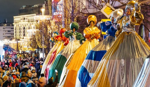 Более миллиона человек отметили праздник в центре Москвы 