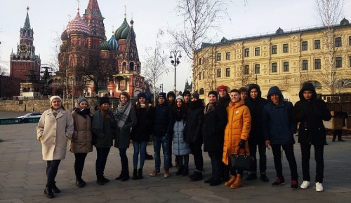 Студенты Губкинского университета посетили самые известные места Москвы