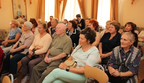 Пенсионеры Гагаринского района встретились с психологом