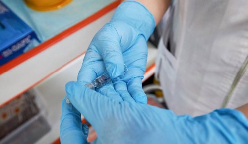 С начала осени прививку от гриппа сделали около 1,5 миллиона москвичей