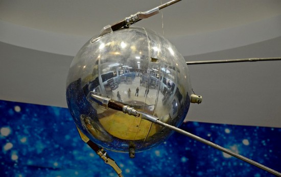 Дворец пионеров отметил запуск первого спутника Земли и начало Всемирной недели космоса 