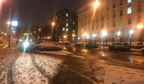 «Жилищник» Гагаринского района вывел на линию всю снегоуборочную технику