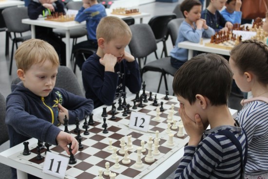 Воспитанники школы им М.М. Ботвинника завоевали путёвки на онлайн-первенство мира по быстрым шахматам 