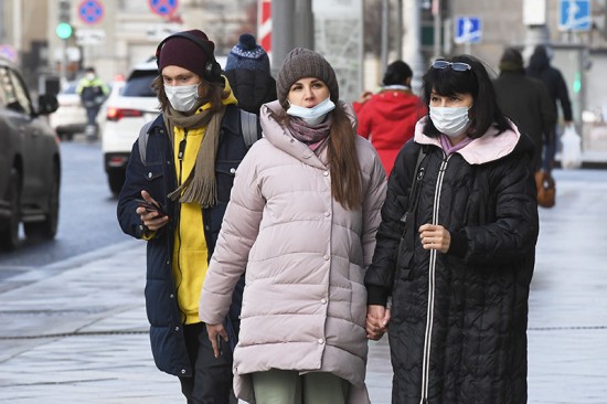 В Москве на неделю продлили все ограничения, кроме школ