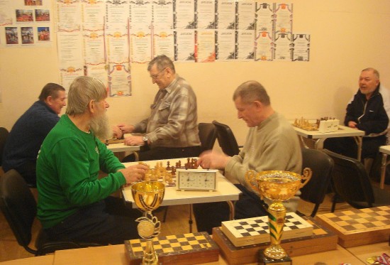 Представители старшего поколения встретились за шахматным столом в районе Коньково