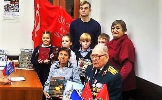 Школьники встретились с ветеранами района Коньково
