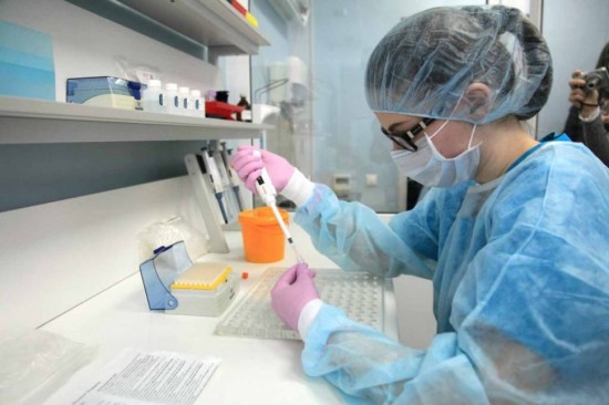 Собянин: Лаборатории Москвы в сутки будут делать 10 тыс тестов на коронавирус