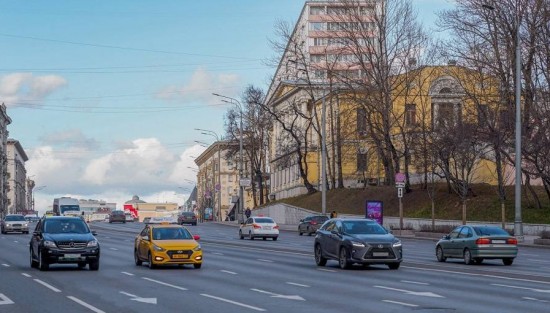 В Мосгордуме отметили что цифровые рабочие пропуска продлят автоматически до 31 мая