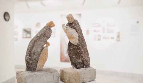 Две выставки галереи «Беляево» доступны для посещения