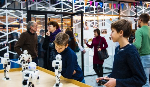 Детский технопарк «Наукоград» приглашает ребят на мастер-классы по робототехнике и графическому дизайну