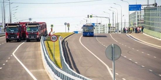 Собянин открыл движение по двум новым автодорогам в ТиНАО