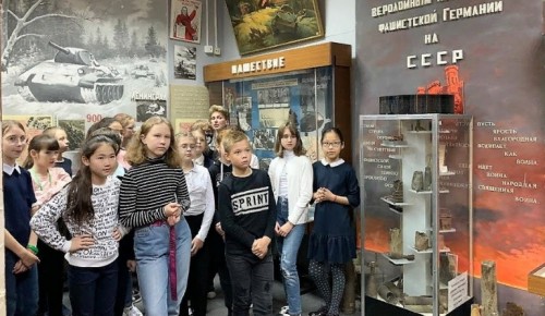 В школьном музее провели уроки, посвященные подвигам наших соотечественников в годы войны