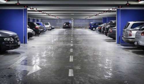 Более пятидесяти машино-мест в Черемушках продаст город до конца 2020 года