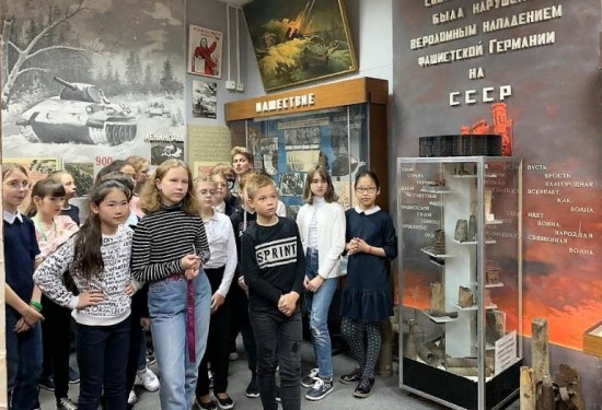 В школьном музее провели уроки, посвященные подвигам наших соотечественников в годы войны