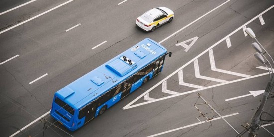 В ЮЗАО заработала новая полоса для движения общественного транспорта