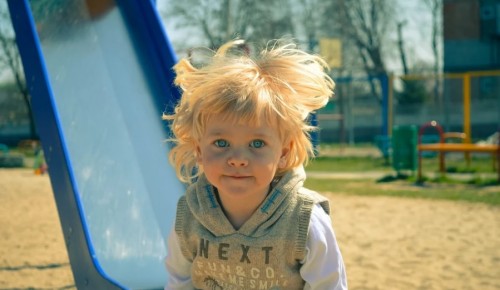 В районе Коньково в следующем году благоустроят детские площадки на улице Островитянова