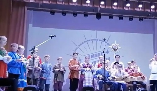 В фольклорном фестивале "Играем святки" участвовали гости из Литвы, Белоруссии и Черногории