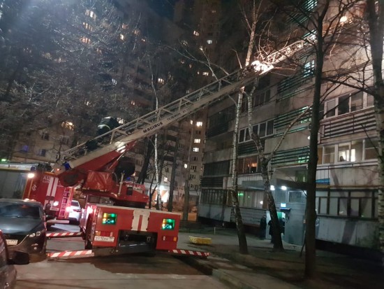 Пожар на балконе дома был потушен на юго-западе Москвы 