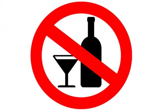 Закон о запрете продажи алкоголя в заведениях площадью менее 20 метров принят Мосгордумой