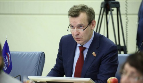 Депутат Мосгордумы Игорь Бускин рассказал о развитии буккроссинга в столичных парках