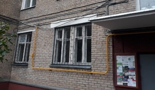 Жильцов дома на Нагорной беспокоит состояние кабеля