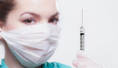 Список категорий получателей вакцины от коронавируса расширили в Москве