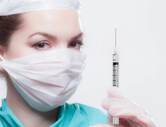 Список категорий получателей вакцины от коронавируса расширили в Москве