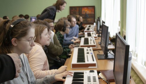 В ИКИ МГПУ учат создавать электронную музыку