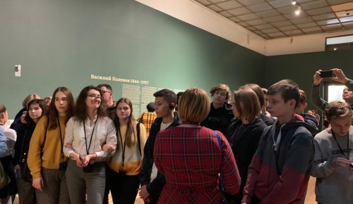 Юные ломоносовцы побывали на выставке Василия Поленова