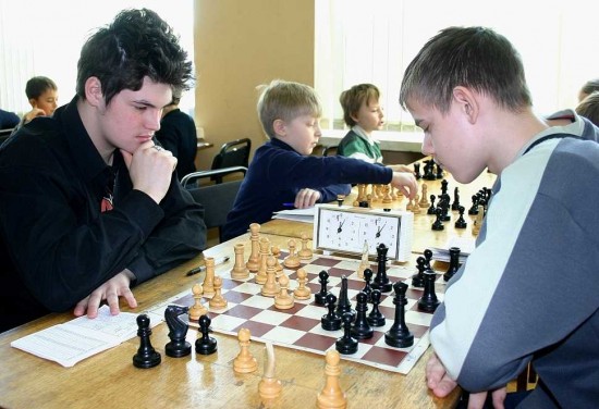 В шахматном клубе "Дебют" прошел турнир на III юношеский разряд