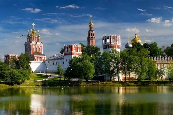 Собянин осмотрел ход работ по реставрации Новодевичьего монастыря