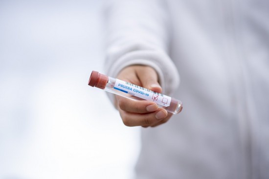 Собянин: Более 5 тыс человек записались на тестирование вакцины от COVID-19