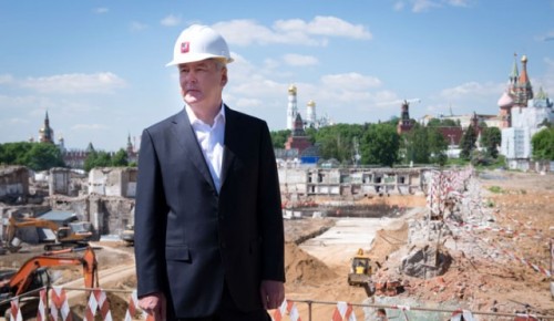 Сергей Собянин проинспектировал строительство парка «Зарядье»