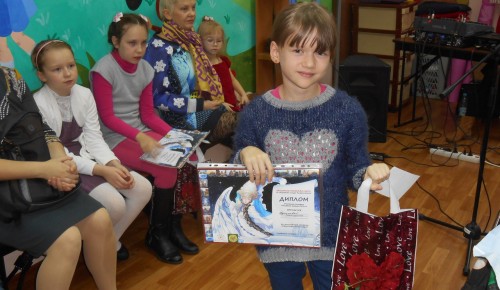 Юные участницы конкурса бисероплетения награждены грамотами и призами в ЦДС "Обручевский"