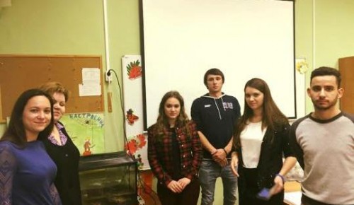 Парламентарии Обручевского района подарили школе-интернату №108 двух черепашек