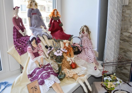 КЦ Меридиан приглашает на выставку кукол и кукольных интерьеров