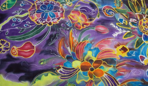 «Все краски радуги»: студия «Батик» центра «Меридиан» показывает лучшие работы года