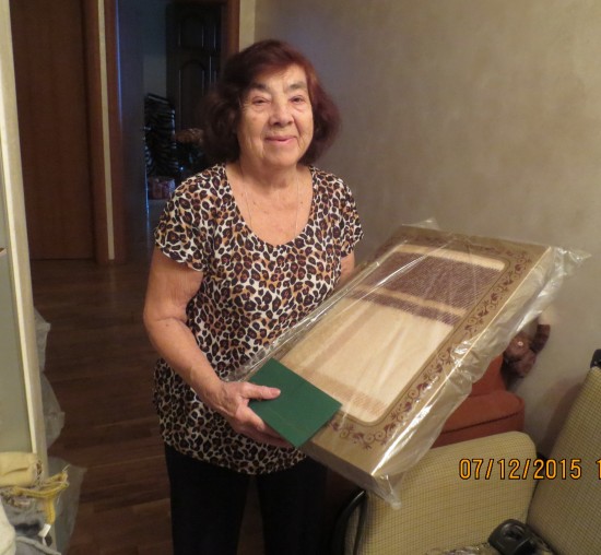 Жительница Обручевского района отметила 90-летний юбилей