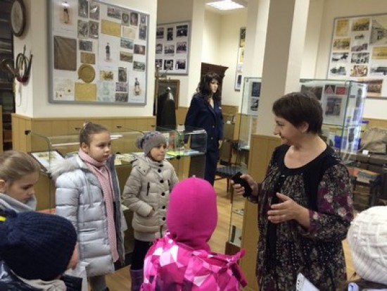 Второклассники школы №1311 побывали «в гостях у почтальона Печкина»