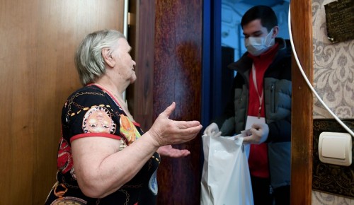 Проект Собянина «Московское долголетие» помогает пенсионерам на дому