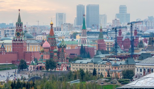 Директор парка "Зарядье": Москва лучше многих столиц справилась с пандемией коронавируса