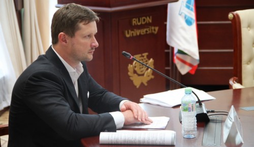 Новый ректор РУДН обратился к выпускникам с напутственной речью