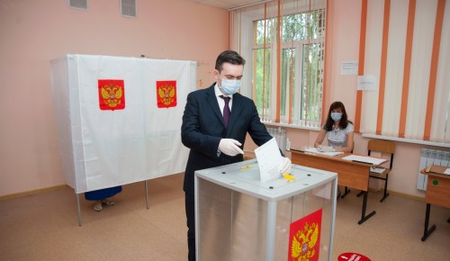 Голоса пытавшихся голосовать онлайн и очно москвичей учтут только один раз
